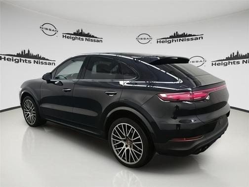 2022 Porsche Cayenne Platinum Edition