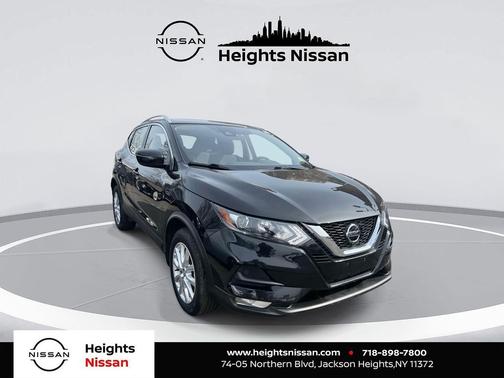 2022 Nissan Rogue Sport SV