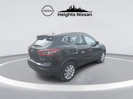 2022 Nissan Rogue Sport SV