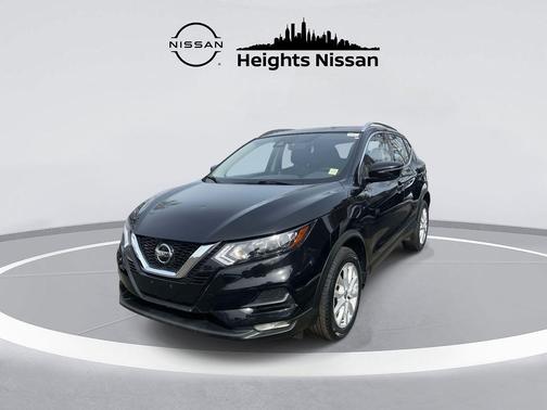 2022 Nissan Rogue Sport SV