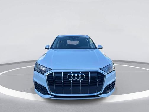 2024 Audi Q7 45 Premium Plus