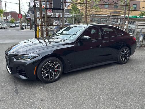 Black Sapphire Metallic 2024 BMW M440 i xDrive
