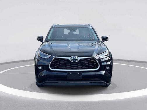 2023 Toyota Highlander 