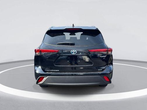 2023 Toyota Highlander 