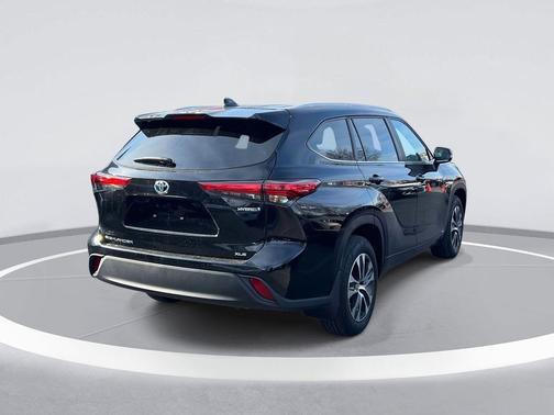 2023 Toyota Highlander 