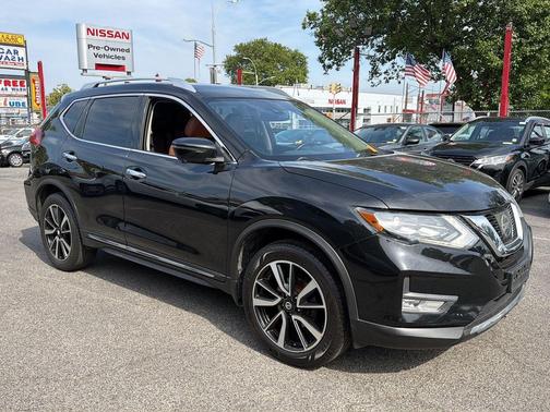 Magnetic Black 2017 Nissan Rogue SL