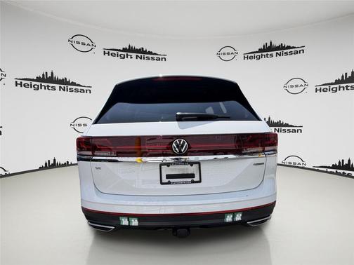 Pure White 2024 Volkswagen Atlas 2.0T SE w/Technology 4MOTION
