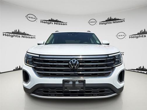 Pure White 2024 Volkswagen Atlas 2.0T SE w/Technology 4MOTION