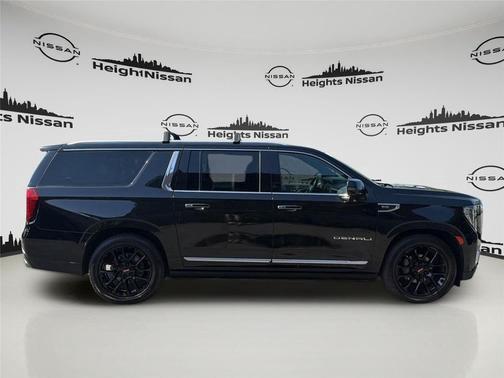Onyx Black 2023 GMC Yukon XL Denali