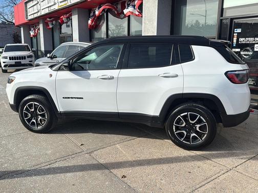 2024 Jeep Compass Trailhawk