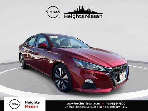2022 Nissan Altima 2.5 SV