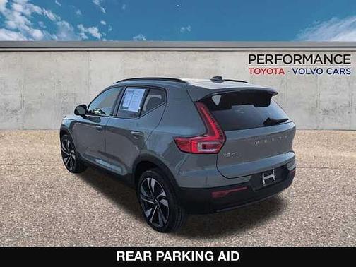 2023 Volvo XC40 Plus