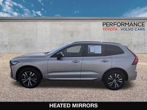 2025 Volvo XC60 Core