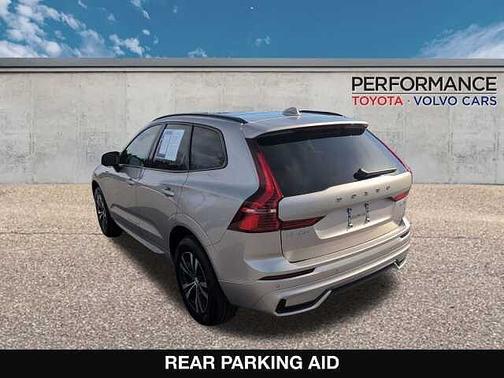 2025 Volvo XC60 Core