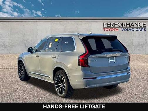 2025 Volvo XC90 Plus