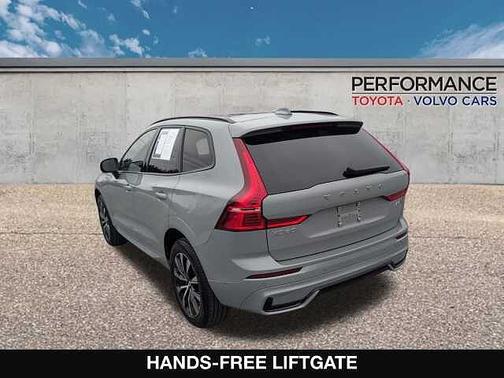 2025 Volvo XC60 Plus