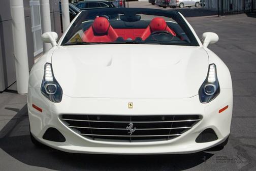 2015 Ferrari California T