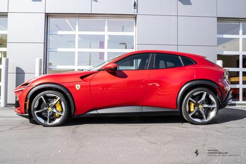 2024 Ferrari Purosangue 