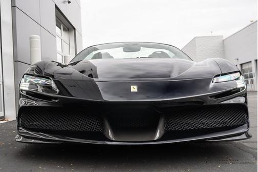 2022 Ferrari SF90 Spider 