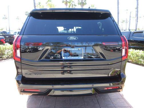 Agate Black Metallic 2026 Ford Expedition Max Platinum