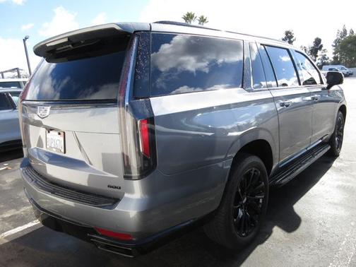 2021 Cadillac Escalade SPORT