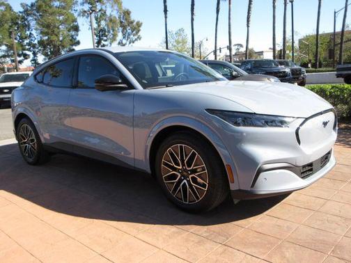 Glacier Gray Metallic TriCoat 2026 Ford Mustang Mach-E Premium