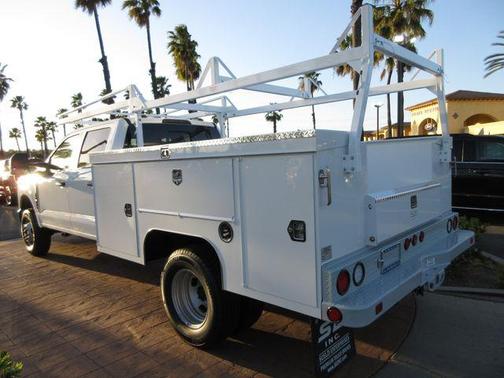 Oxford White 2026 Ford F-350 XL