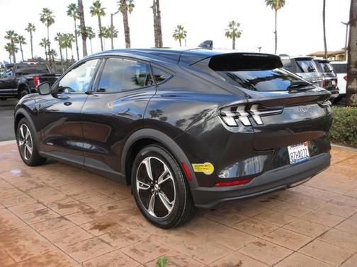 2021 Ford Mustang Mach-E SELECT