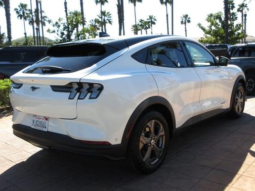 2023 Ford Mustang Mach-E SELECT