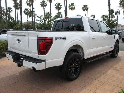 Star White Metallic Tri-Coat 2026 Ford F-150 Lariat
