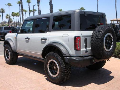 Cactus Gray 2022 Ford Bronco Badlands
