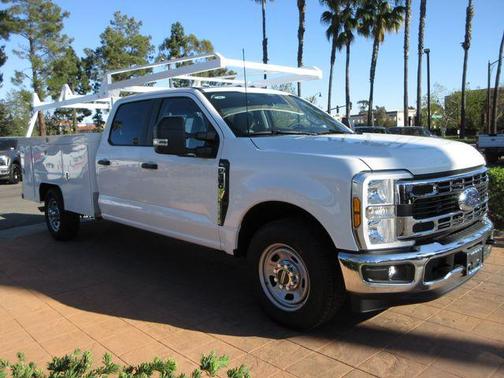 Oxford White 2026 Ford F-350 XL