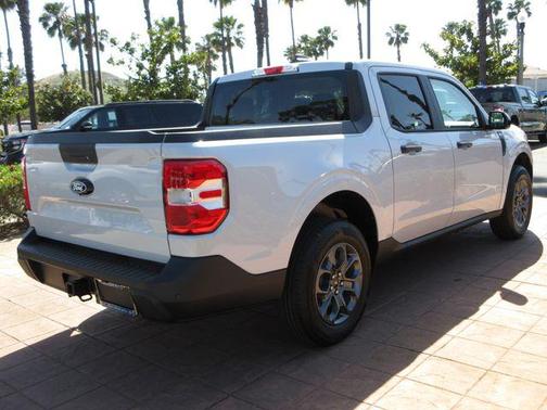 Space White Metallic 2026 Ford Maverick XLT