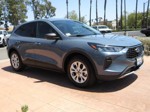 Vapor Blue Metallic 2025 Ford Escape Active