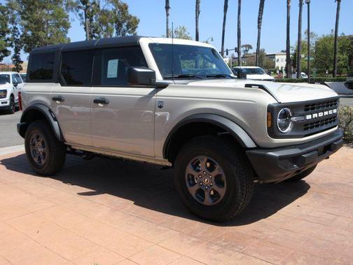 Desert Sand 2026 Ford Bronco Big Bend