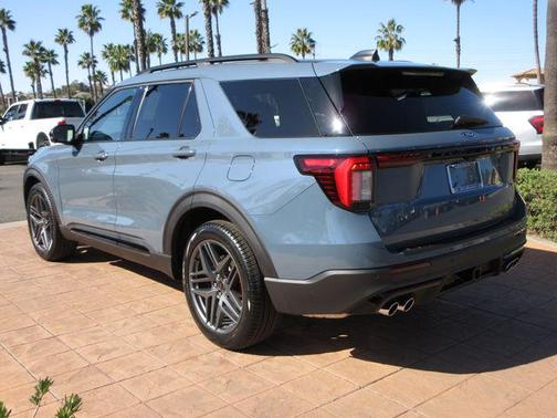 Vapor Blue Metallic 2026 Ford Explorer ST