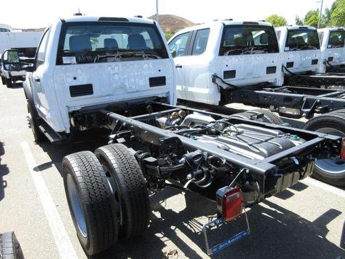 Oxford White 2025 Ford F-450 XL