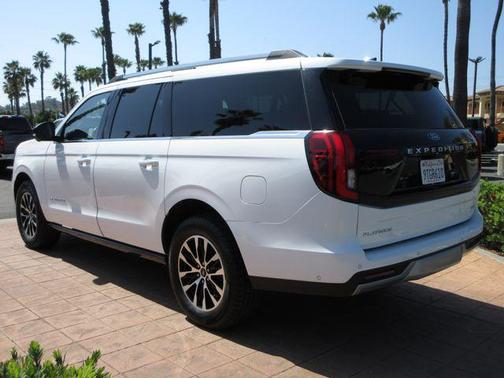Oxford White 2025 Ford Expedition Max Platinum