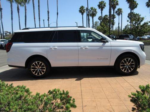 Oxford White 2025 Ford Expedition Max Platinum