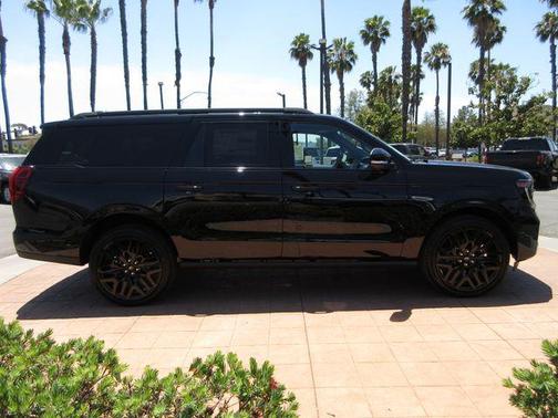 Agate Black Metallic 2026 Ford Expedition Max Platinum