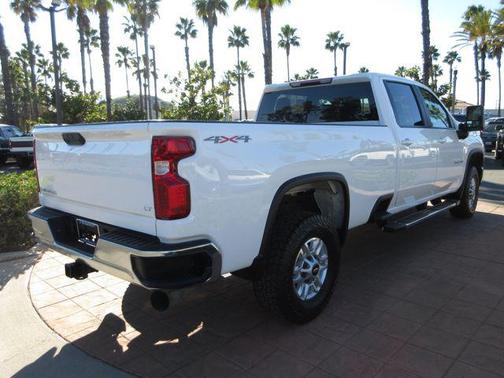 Summit White 2024 Chevrolet Silverado 2500 LT