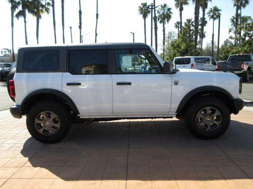 Oxford White 2026 Ford Bronco Big Bend