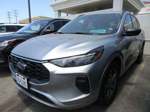 Silver Metallic 2023 Ford Escape ST-Line