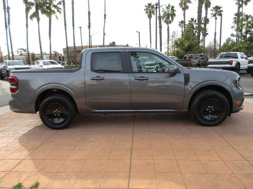 Carbonized Gray Metallic 2026 Ford Maverick Lobo Standard