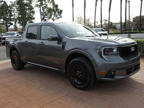 Carbonized Gray Metallic 2026 Ford Maverick Lobo Standard