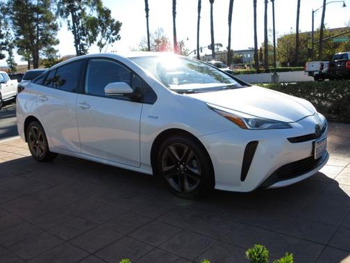 2019 Toyota Prius XLE