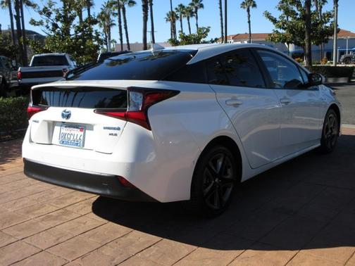 2019 Toyota Prius XLE