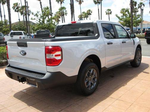 Space White Metallic 2026 Ford Maverick XLT