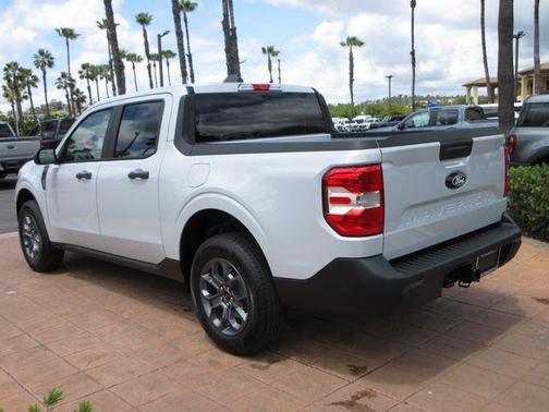 Space White Metallic 2026 Ford Maverick XLT