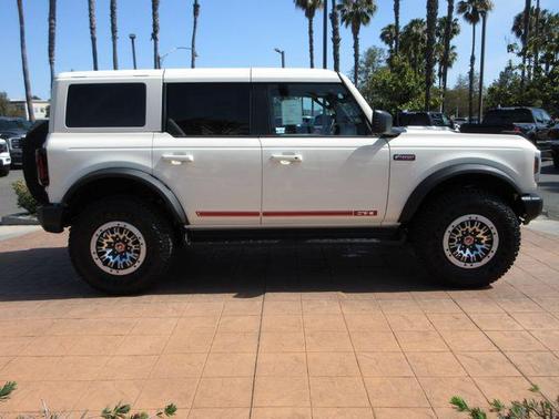 Wimbledon White 2026 Ford Bronco Outer Banks